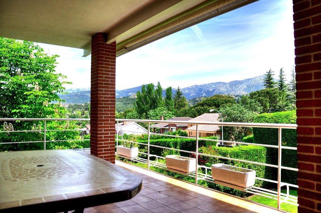 Vila Casa Bellavista Becerril Becerril de la Sierra Exteriér fotografie