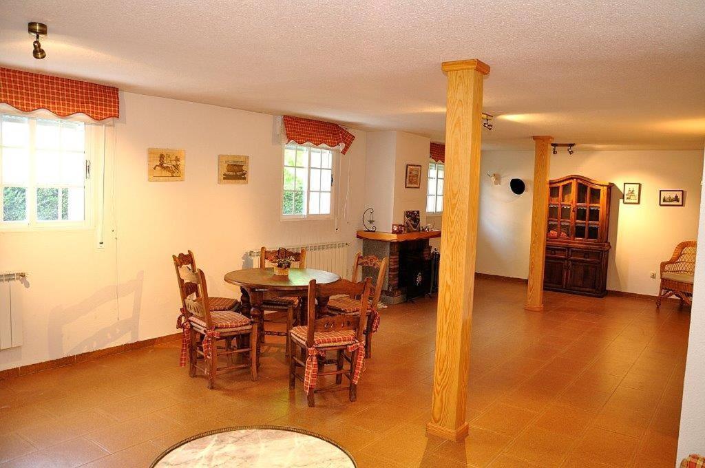 Vila Casa Bellavista Becerril Becerril de la Sierra Exteriér fotografie